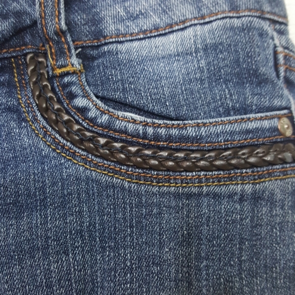 I.e.i. Ashley low rise cut off distressed..SZ 5R - Picture 2 of 7